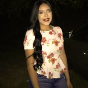 Meet your Posher, Mayra